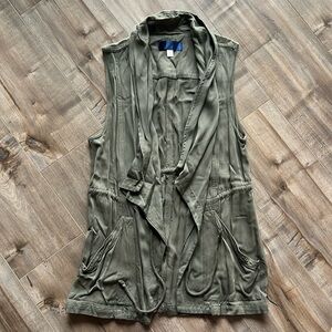 Green utility vest